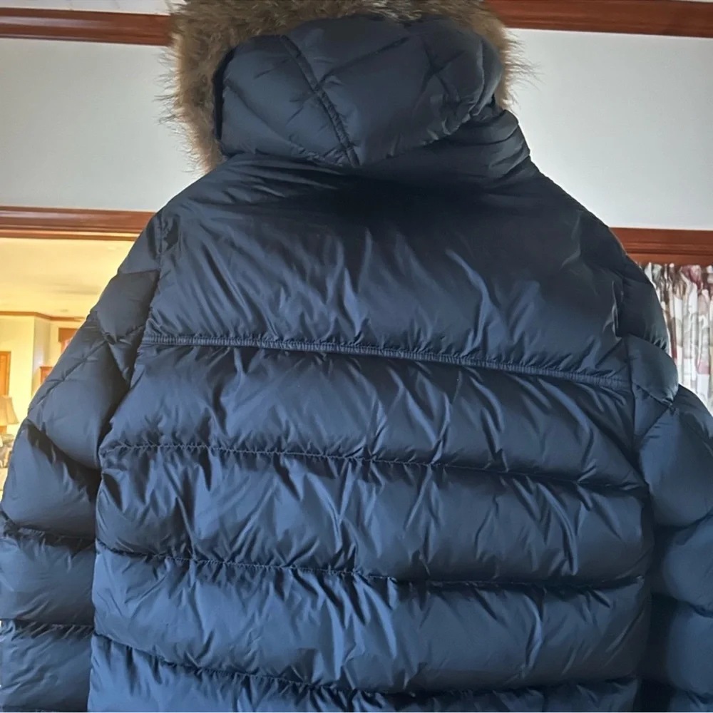 Men’s MONCLER maya GIUBBOTTO faux trimmed quilted jacket size 4/large US - Picture 3 of 13